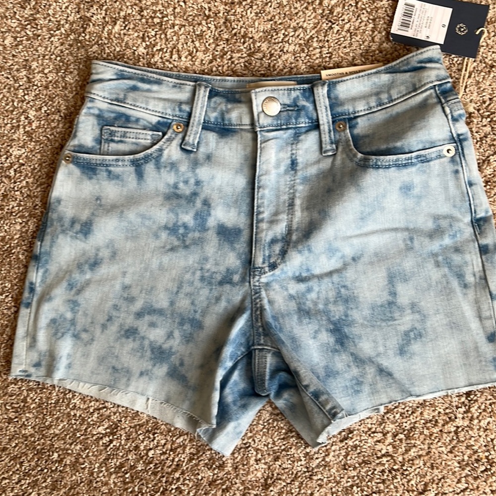 NWT Target universal thread high rise midi shorts